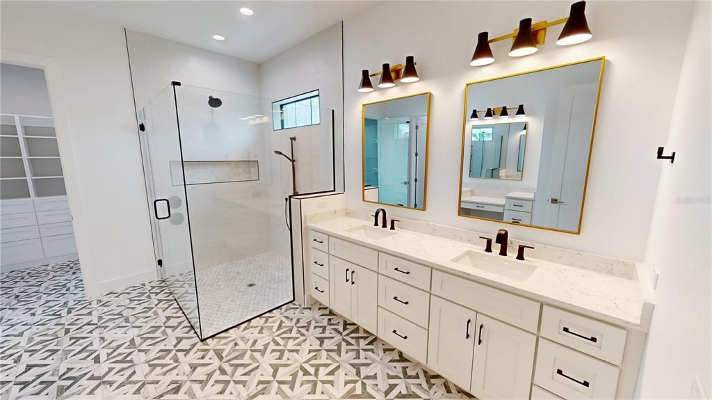 En Venta: $1,530,000 (4 camas, 3 baños, 2850 Pies cuadrados)