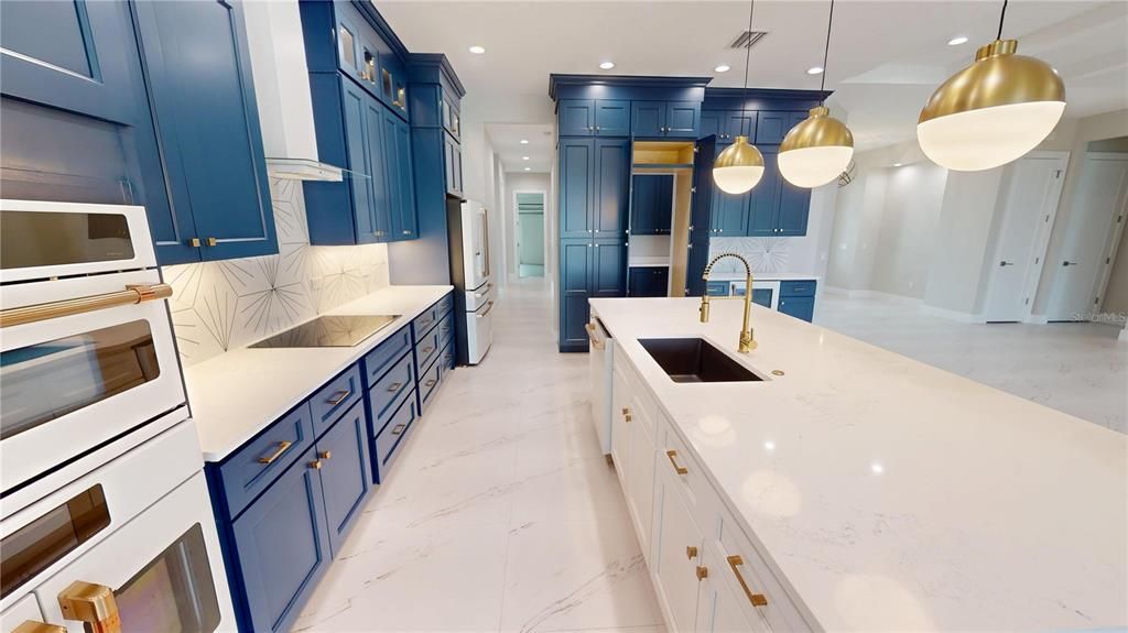 En Venta: $1,530,000 (4 camas, 3 baños, 2850 Pies cuadrados)