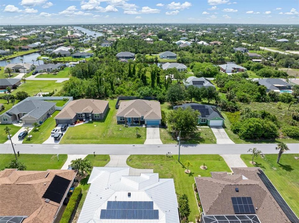 Activo con contrato: $375,000 (3 camas, 3 baños, 2522 Pies cuadrados)