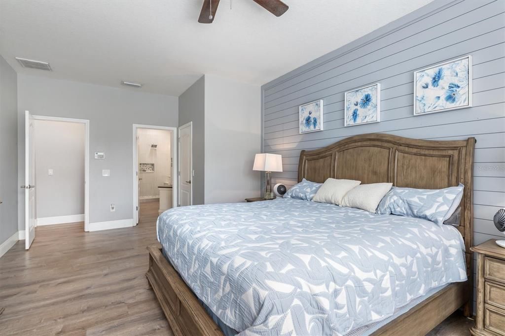 Activo con contrato: $375,000 (3 camas, 3 baños, 2522 Pies cuadrados)