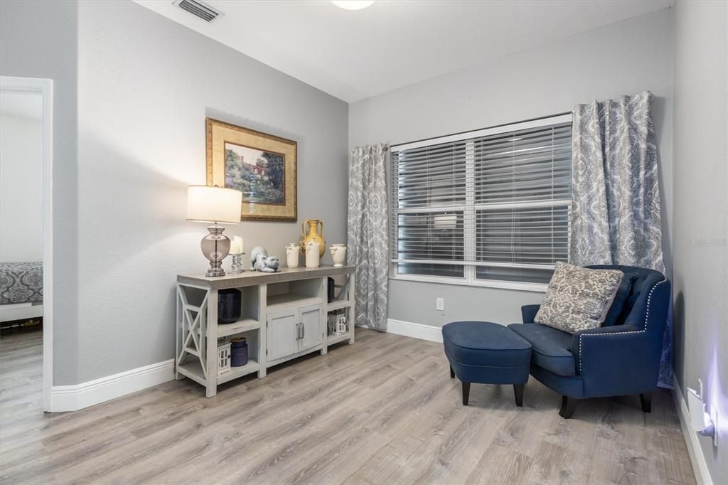 Activo con contrato: $375,000 (3 camas, 3 baños, 2522 Pies cuadrados)