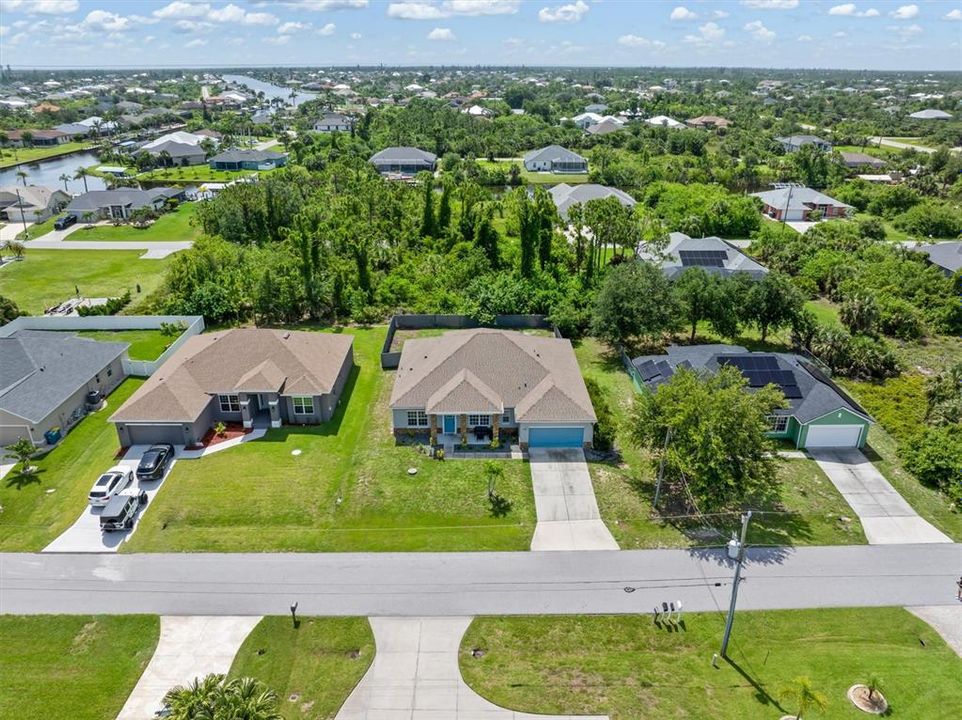 Activo con contrato: $375,000 (3 camas, 3 baños, 2522 Pies cuadrados)