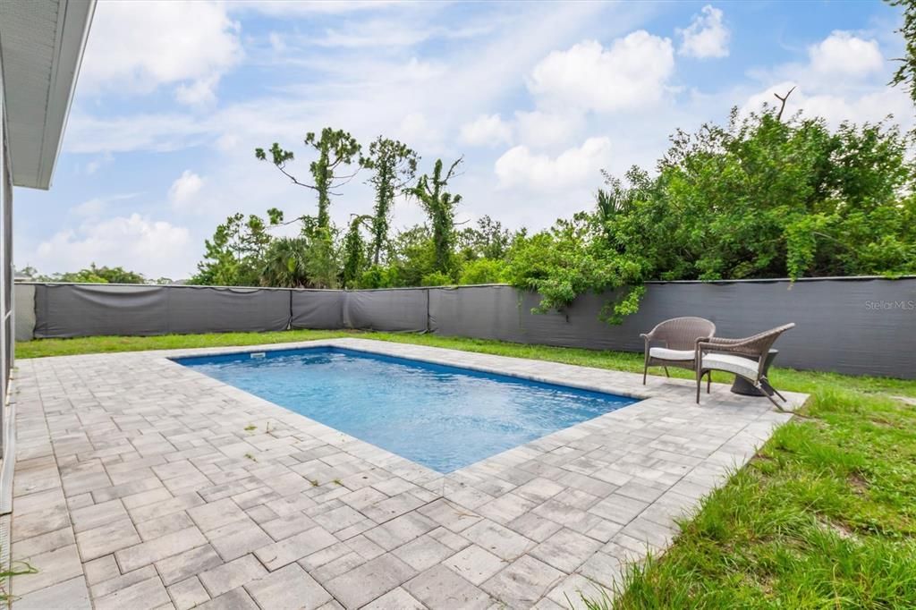 Activo con contrato: $375,000 (3 camas, 3 baños, 2522 Pies cuadrados)