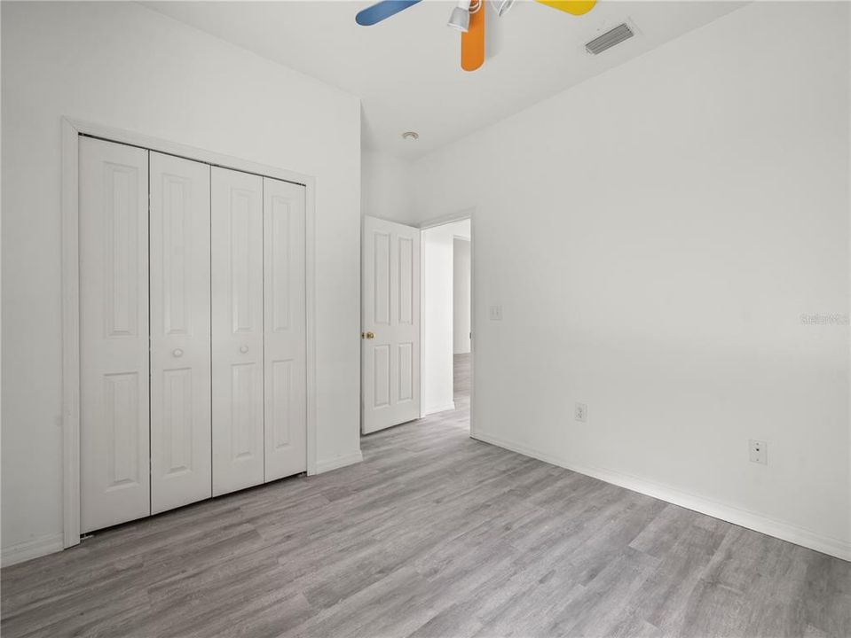 待售: $379,000 (4 贝兹, 2 浴室, 1730 平方英尺)