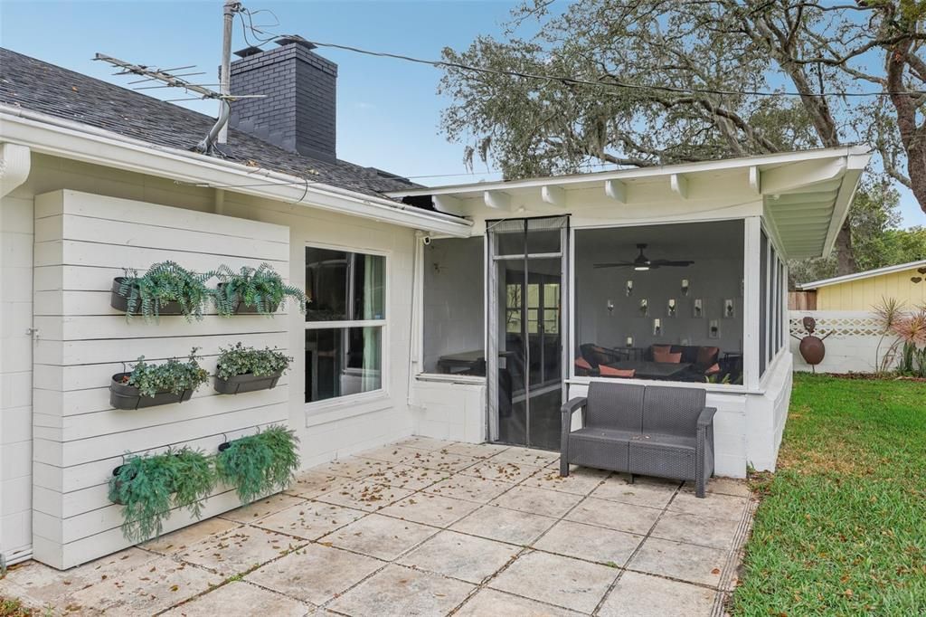 Additional patio off the screen room