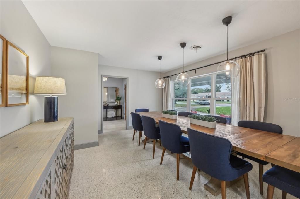 Dining room with view into the foyer