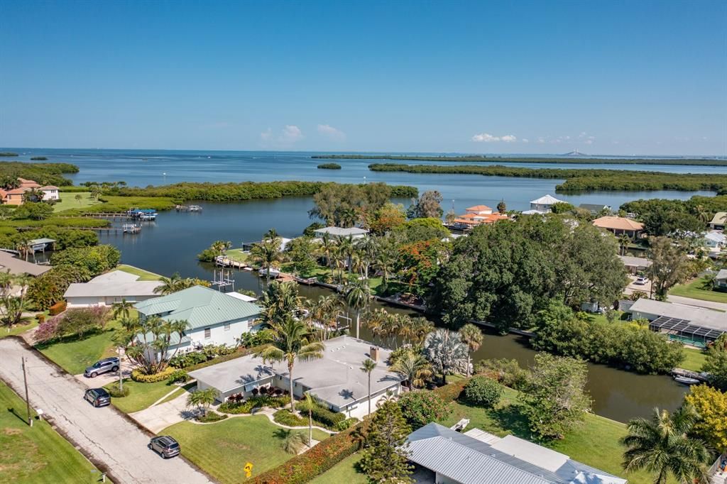 For Sale: $775,000 (3 beds, 2 baths, 1992 Square Feet)