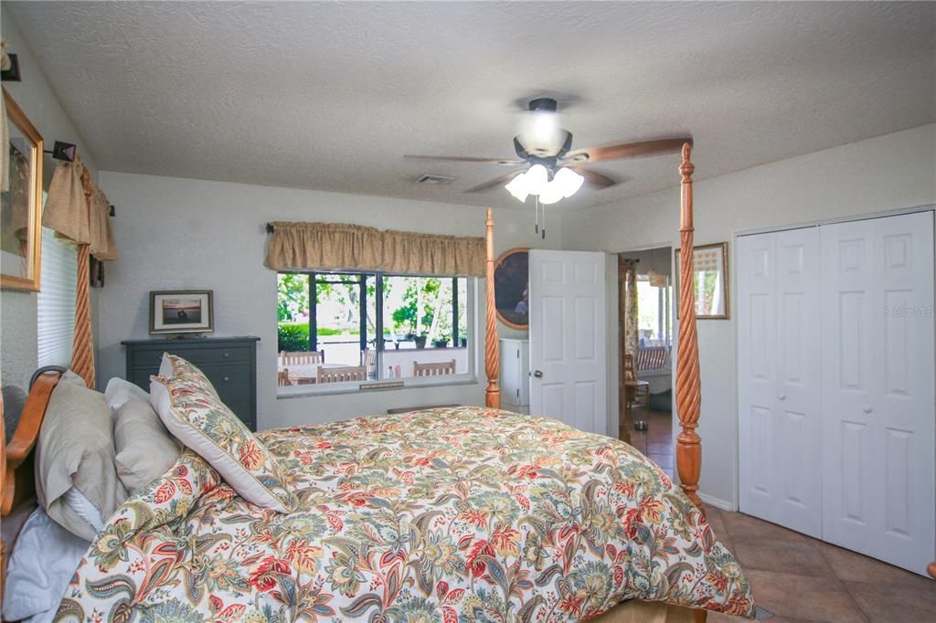 For Sale: $775,000 (3 beds, 2 baths, 1992 Square Feet)