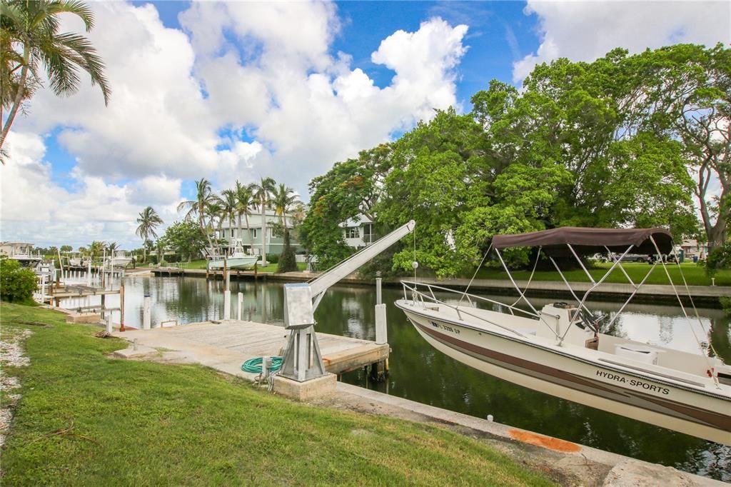 For Sale: $775,000 (3 beds, 2 baths, 1992 Square Feet)
