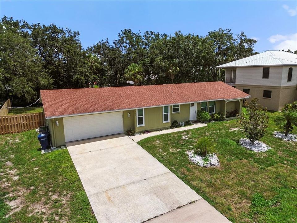 出租: $3,000 (2 贝兹, 2 浴室, 1210 平方英尺)