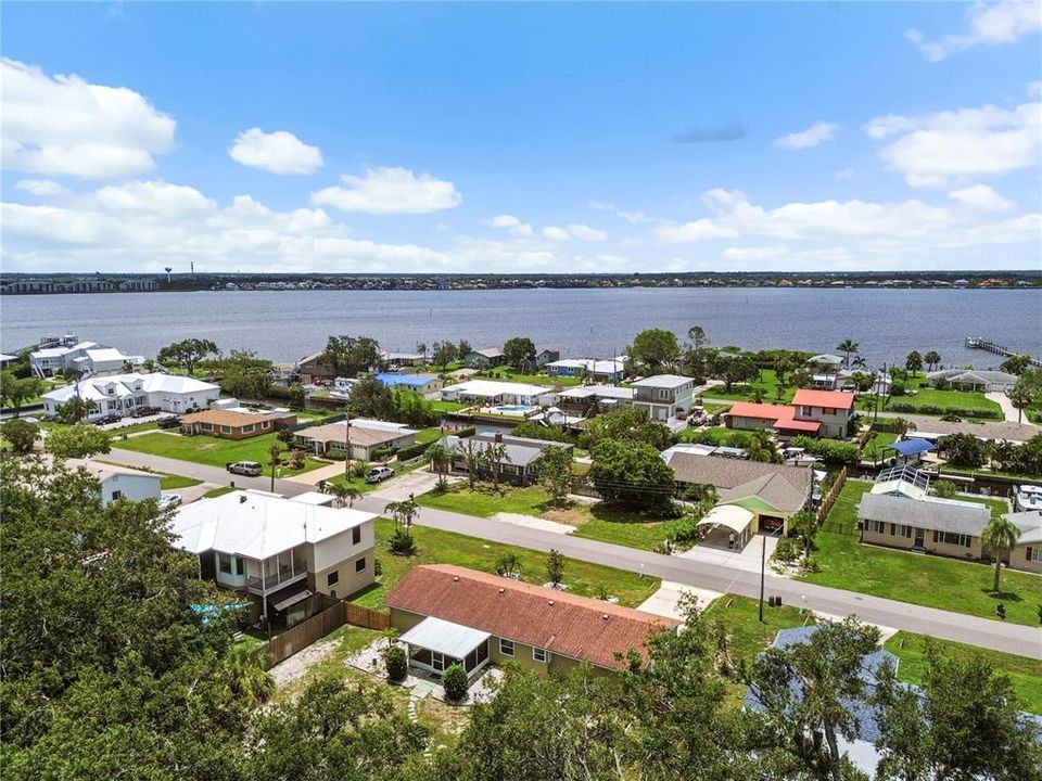 出租: $3,000 (2 贝兹, 2 浴室, 1210 平方英尺)