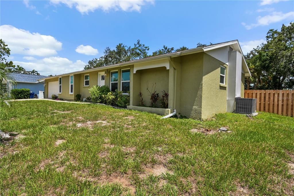 出租: $3,000 (2 贝兹, 2 浴室, 1210 平方英尺)