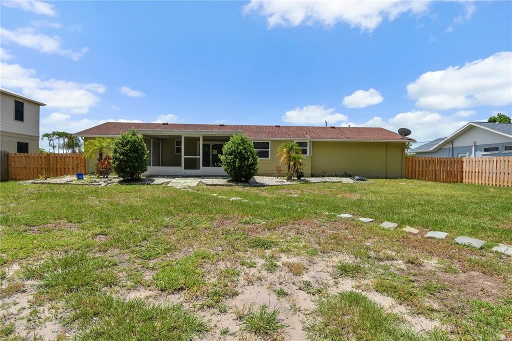 出租: $3,000 (2 贝兹, 2 浴室, 1210 平方英尺)