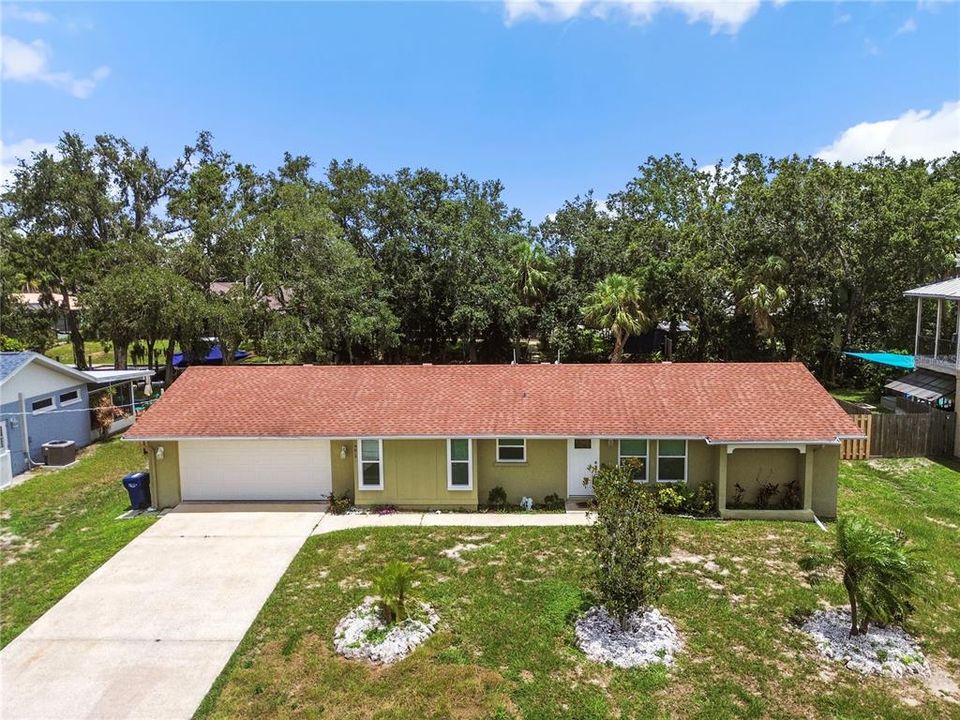 出租: $3,000 (2 贝兹, 2 浴室, 1210 平方英尺)