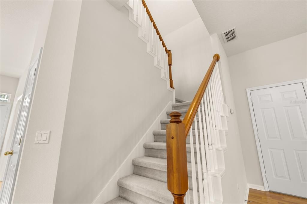 Под контрактом: $849,000 (4 спален, 2 ванн, 2140 Квадратных фут)