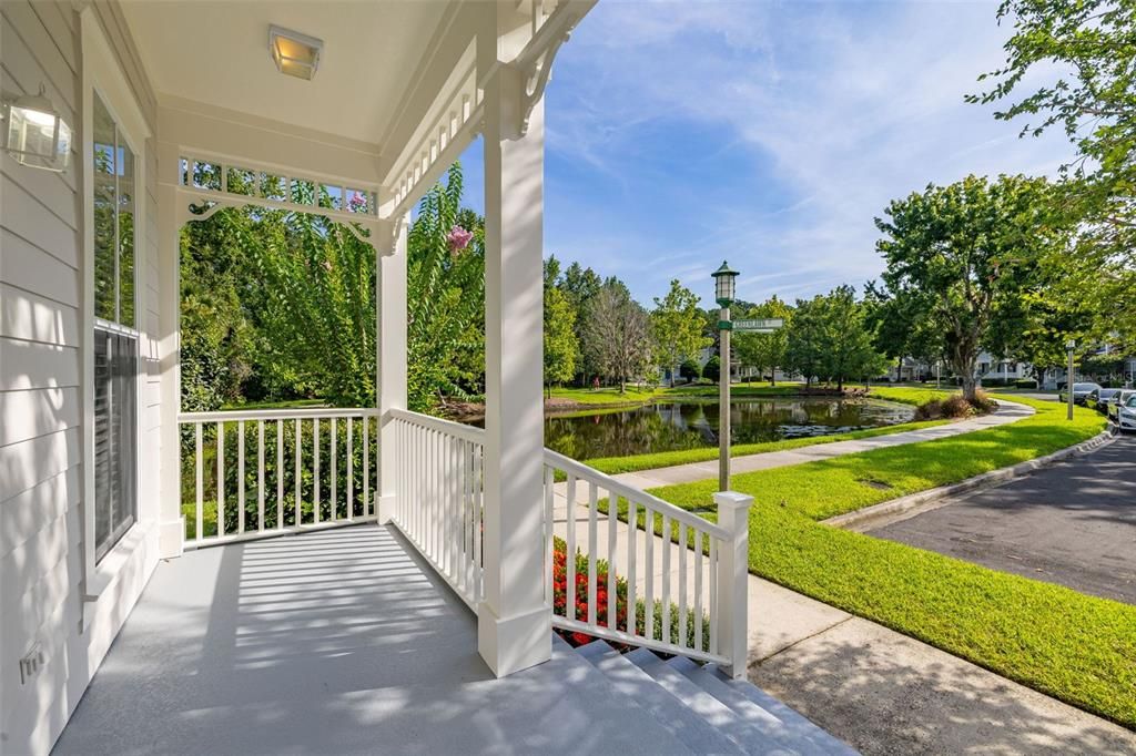 Под контрактом: $849,000 (4 спален, 2 ванн, 2140 Квадратных фут)