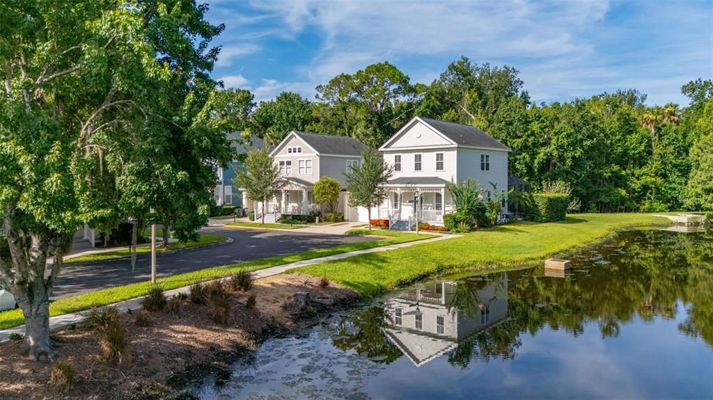 Под контрактом: $849,000 (4 спален, 2 ванн, 2140 Квадратных фут)