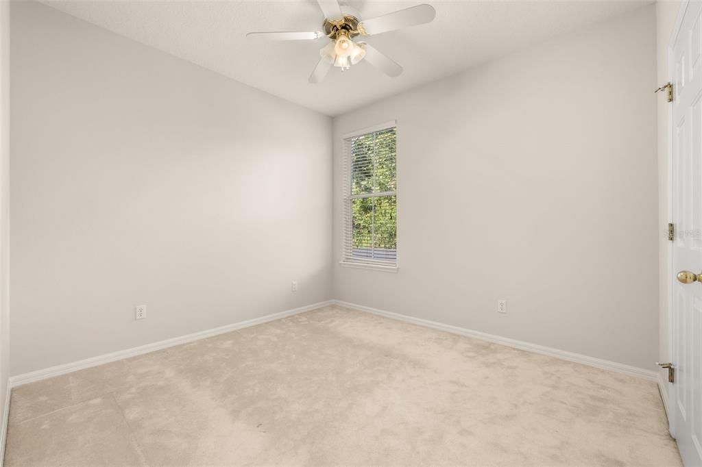 Под контрактом: $849,000 (4 спален, 2 ванн, 2140 Квадратных фут)