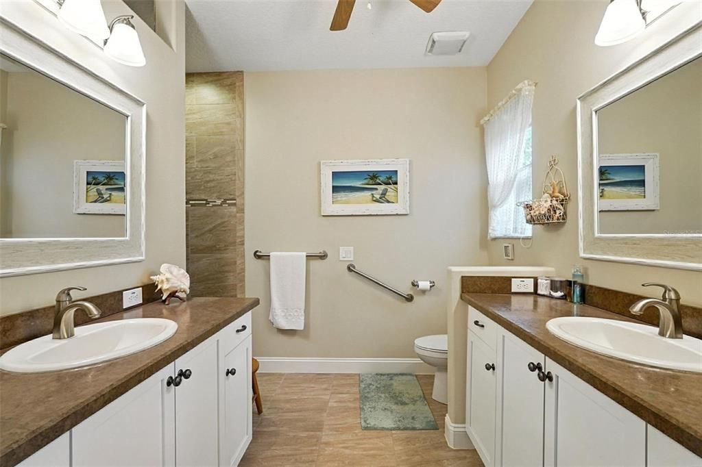 待售: $595,500 (3 贝兹, 2 浴室, 2120 平方英尺)