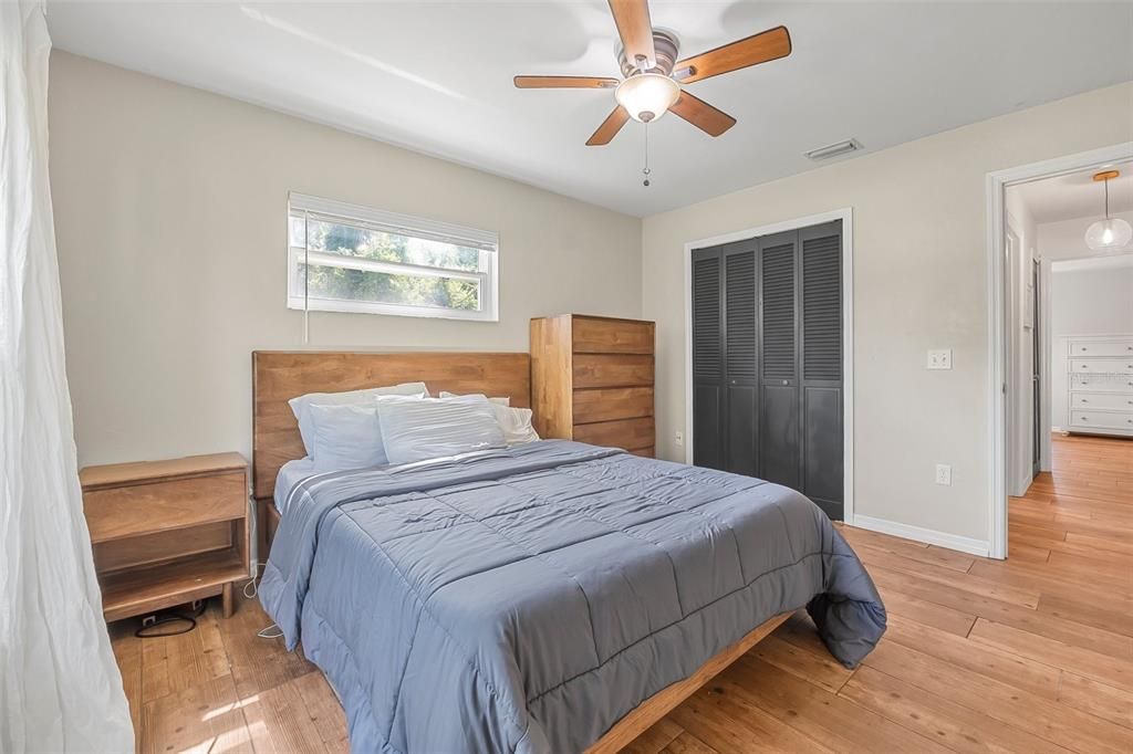 En Venta: $699,000 (3 camas, 2 baños, 1735 Pies cuadrados)