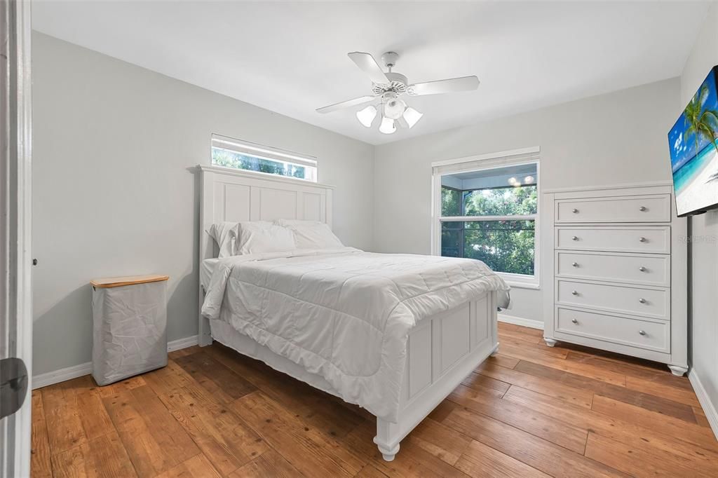 En Venta: $699,000 (3 camas, 2 baños, 1735 Pies cuadrados)