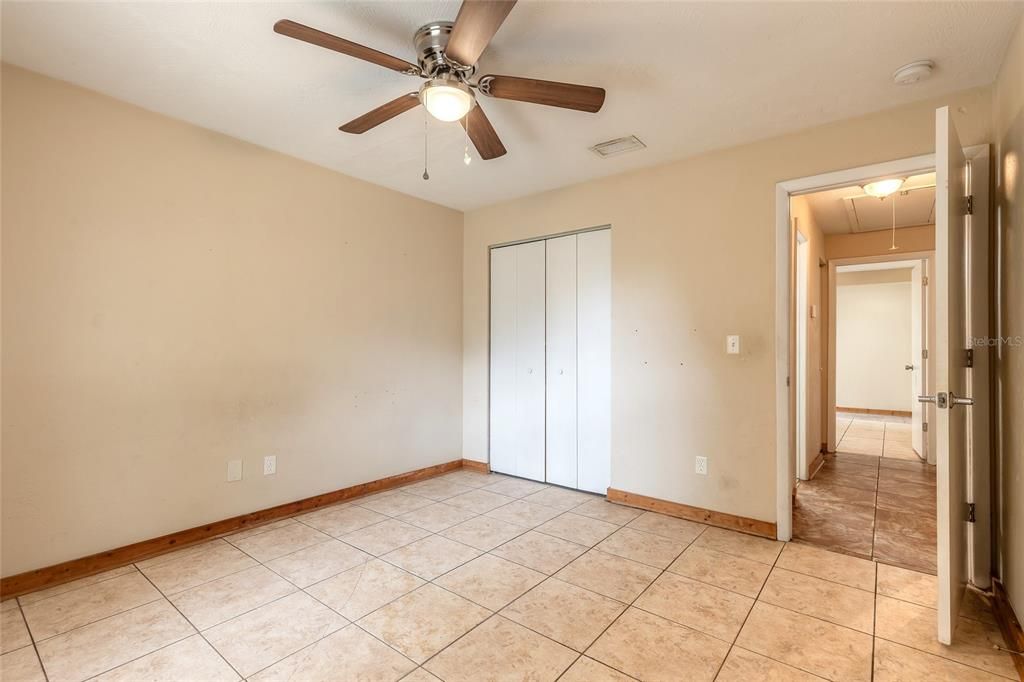 For Sale: $119,900 (2 beds, 1 baths, 1020 Square Feet)