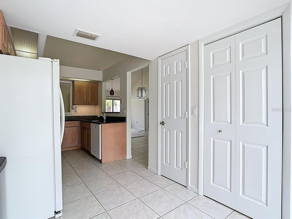 For Sale: $449,900 (2 beds, 2 baths, 1574 Square Feet)