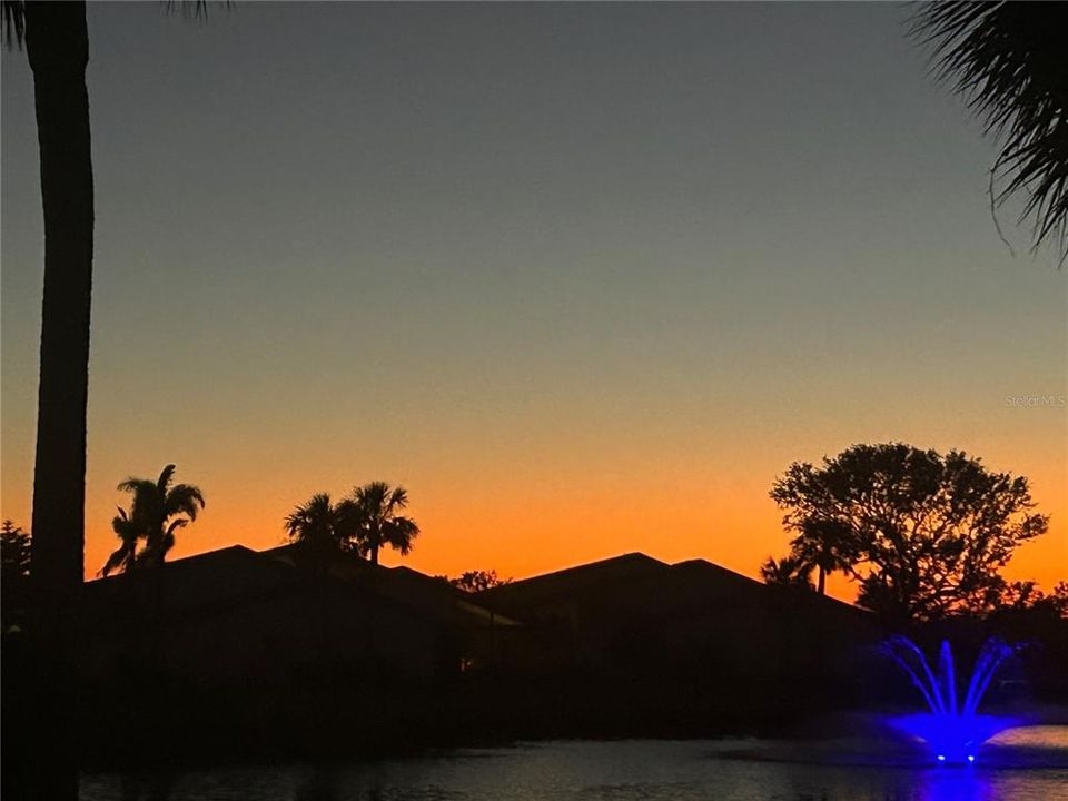 For Sale: $449,900 (2 beds, 2 baths, 1574 Square Feet)