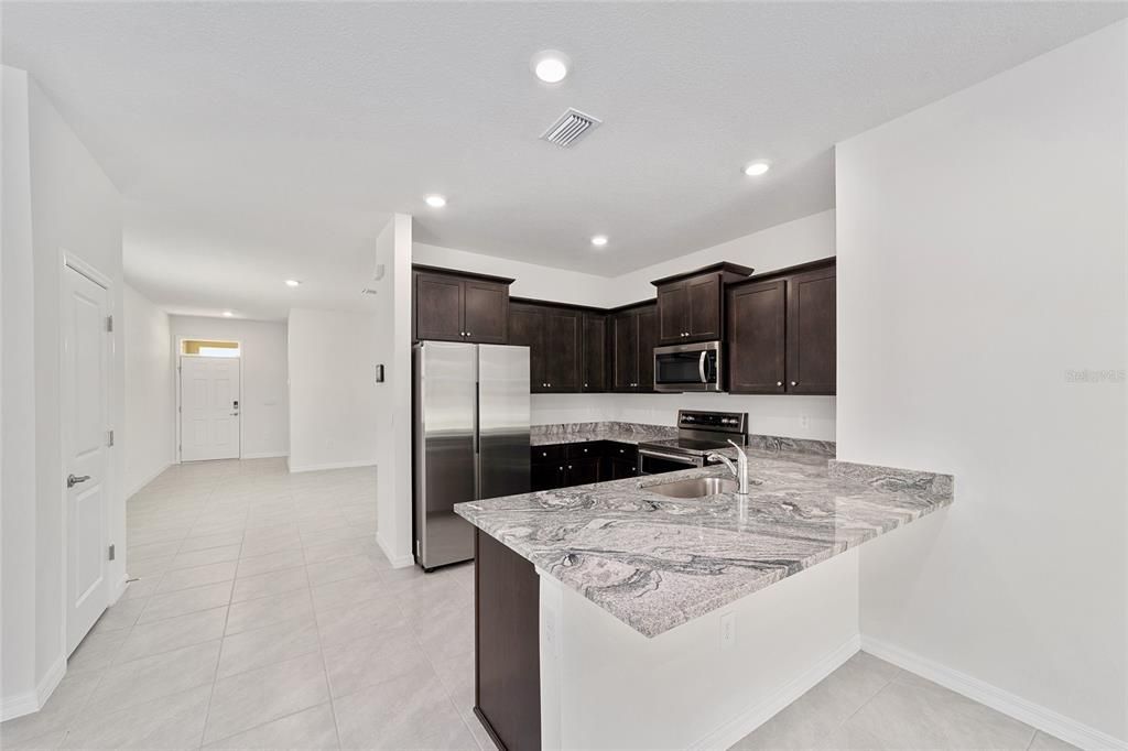 Active With Contract: $2,300 (3 beds, 2 baths, 1515 Square Feet)