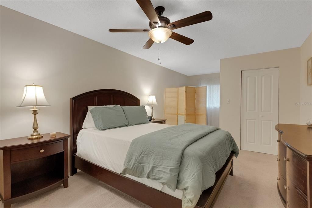 Activo con contrato: $175,000 (2 camas, 2 baños, 1206 Pies cuadrados)