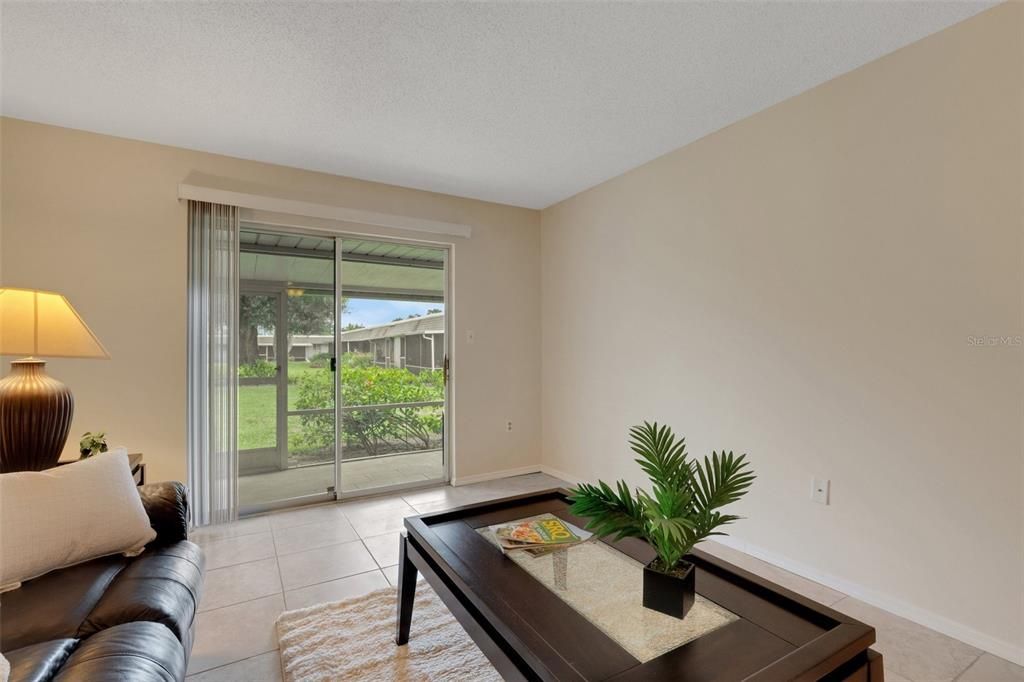 Activo con contrato: $175,000 (2 camas, 2 baños, 1206 Pies cuadrados)