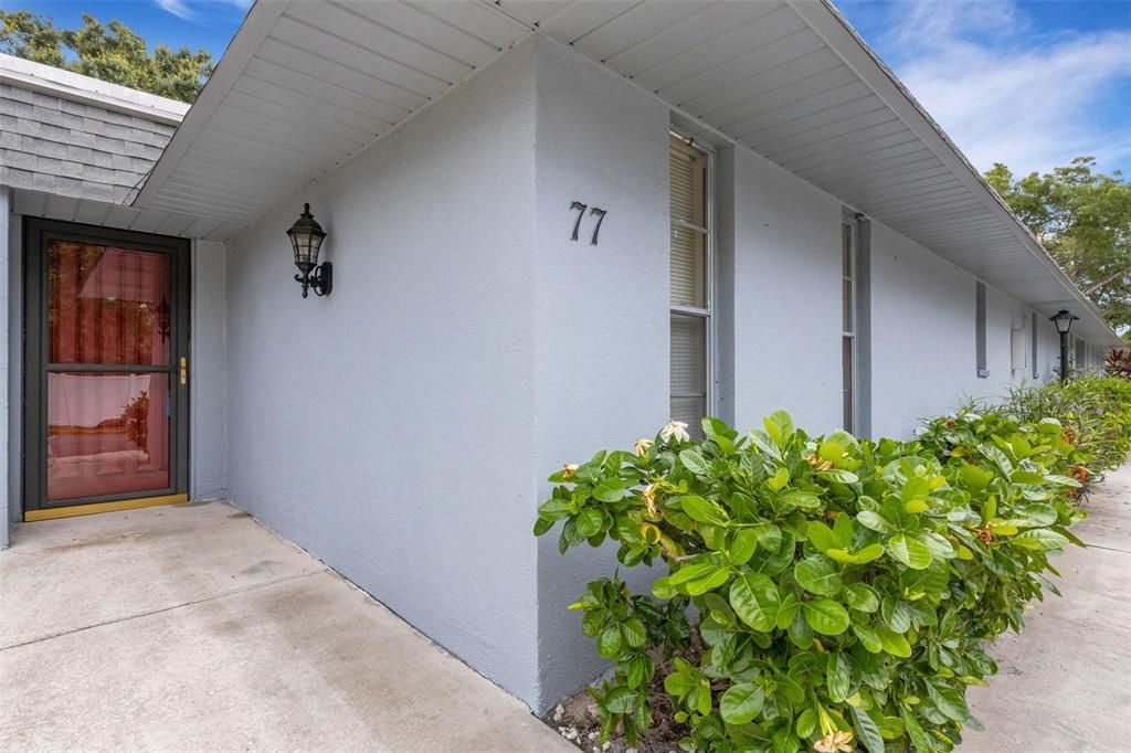 Activo con contrato: $175,000 (2 camas, 2 baños, 1206 Pies cuadrados)