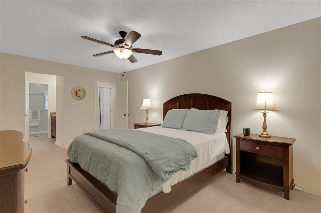 Activo con contrato: $175,000 (2 camas, 2 baños, 1206 Pies cuadrados)