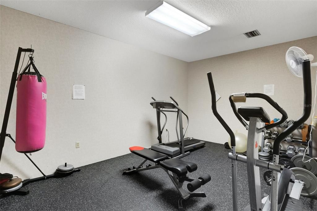 Activo con contrato: $175,000 (2 camas, 2 baños, 1206 Pies cuadrados)