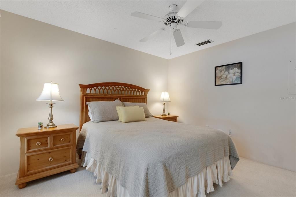 Activo con contrato: $175,000 (2 camas, 2 baños, 1206 Pies cuadrados)