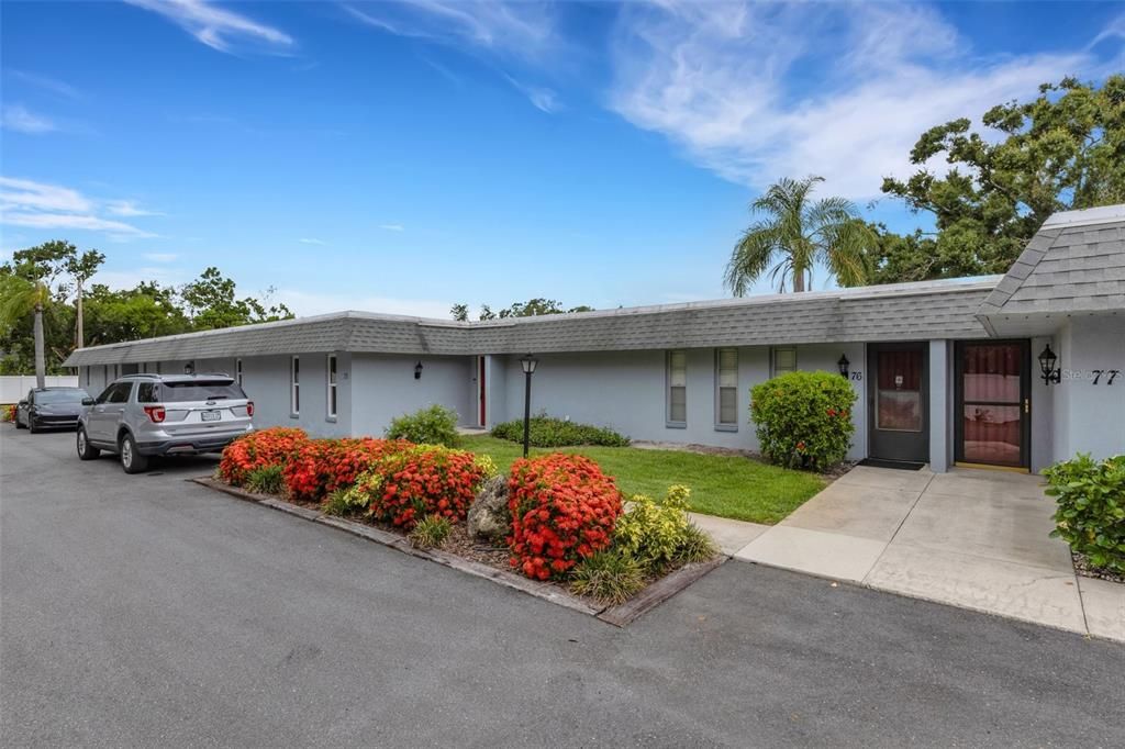 Activo con contrato: $175,000 (2 camas, 2 baños, 1206 Pies cuadrados)