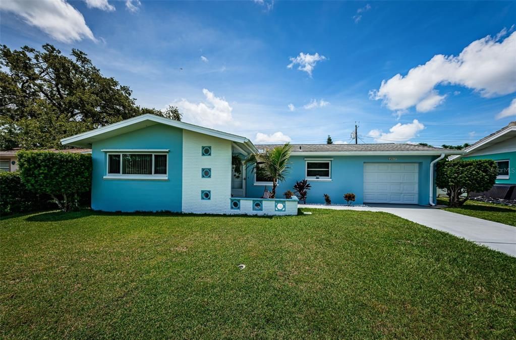 Недавно продано: $325,000 (2 спален, 1 ванн, 1160 Квадратных фут)