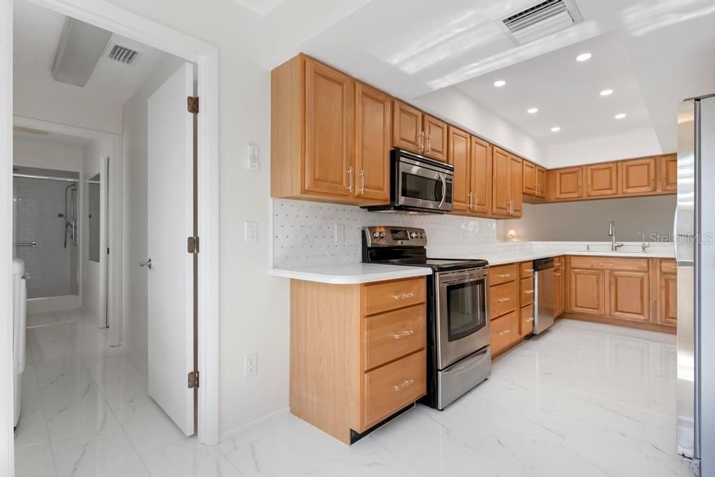 Activo con contrato: $589,000 (2 camas, 2 baños, 1430 Pies cuadrados)