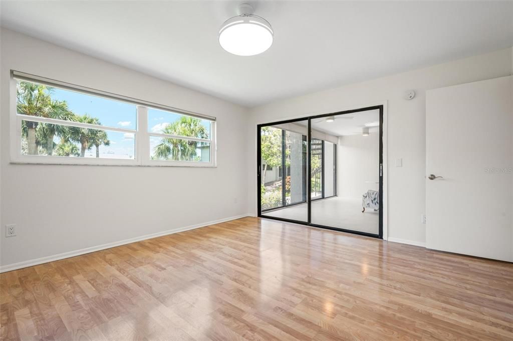 Activo con contrato: $589,000 (2 camas, 2 baños, 1430 Pies cuadrados)