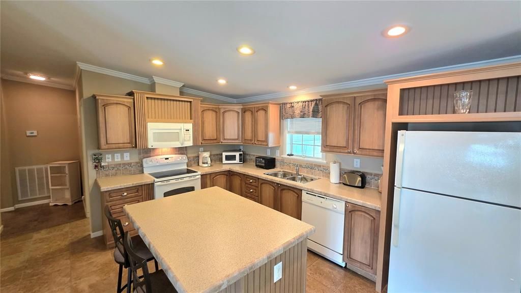 待售: $259,900 (2 贝兹, 2 浴室, 1440 平方英尺)