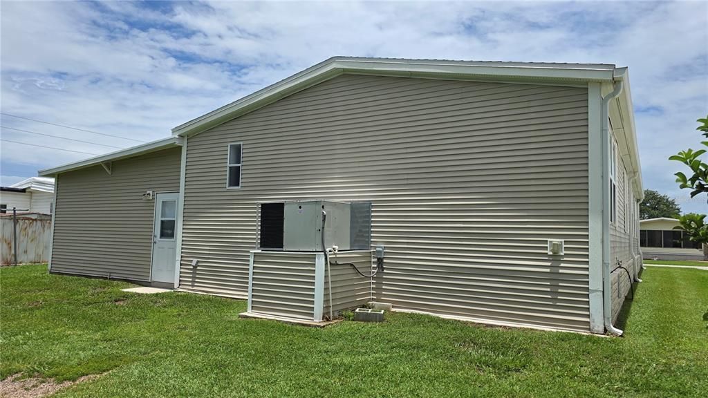 待售: $259,900 (2 贝兹, 2 浴室, 1440 平方英尺)