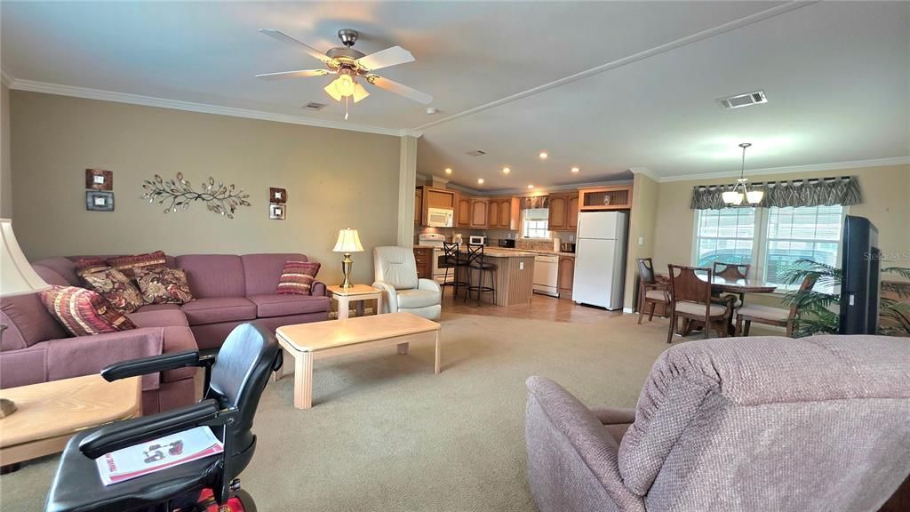 待售: $259,900 (2 贝兹, 2 浴室, 1440 平方英尺)