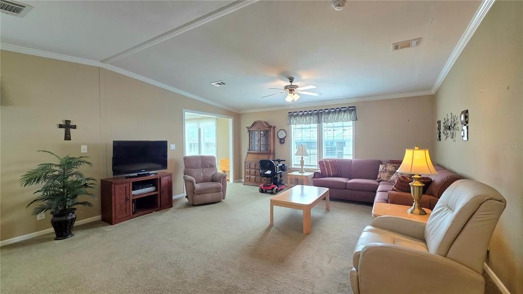 待售: $259,900 (2 贝兹, 2 浴室, 1440 平方英尺)