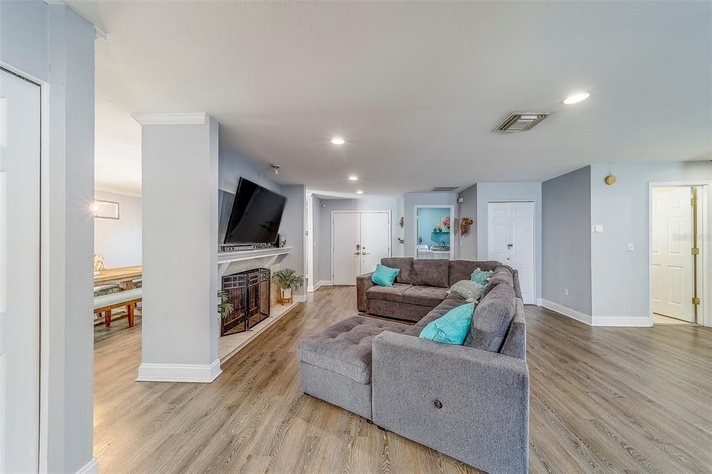 For Rent: $8,000 (3 beds, 2 baths, 2083 Square Feet)