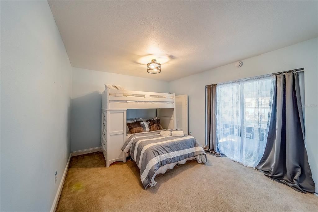 For Rent: $8,000 (3 beds, 2 baths, 2083 Square Feet)