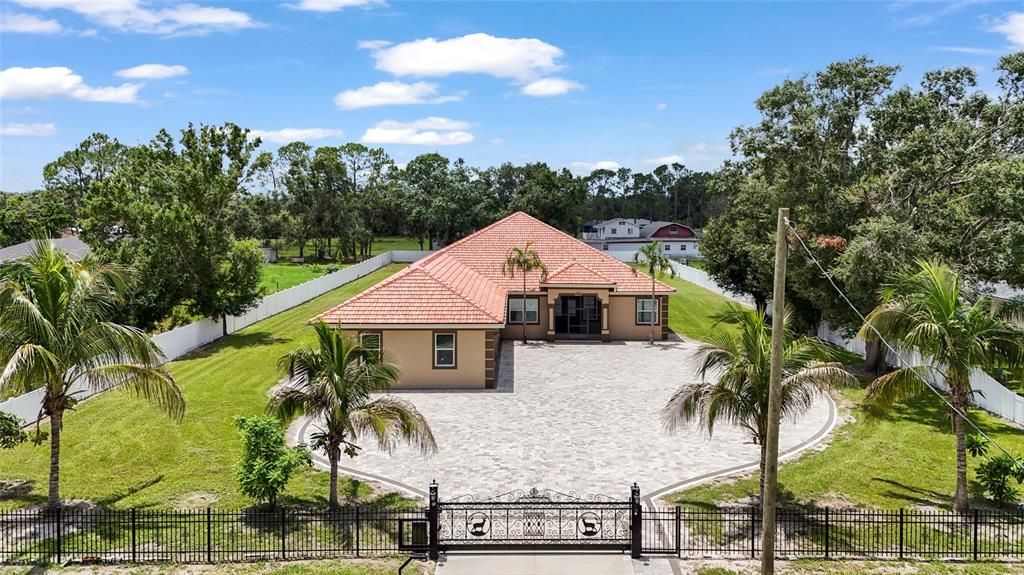 For Sale: $1,075,000 (4 beds, 3 baths, 3167 Square Feet)