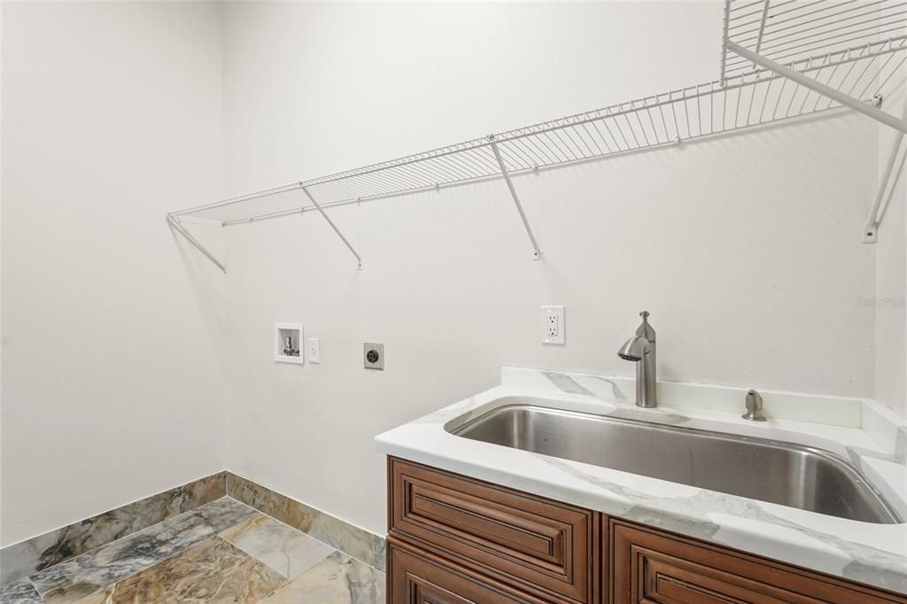 For Sale: $1,075,000 (4 beds, 3 baths, 3167 Square Feet)