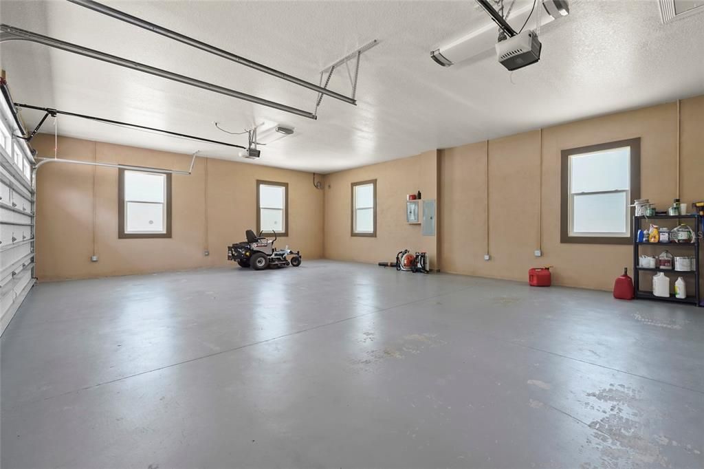 For Sale: $1,075,000 (4 beds, 3 baths, 3167 Square Feet)