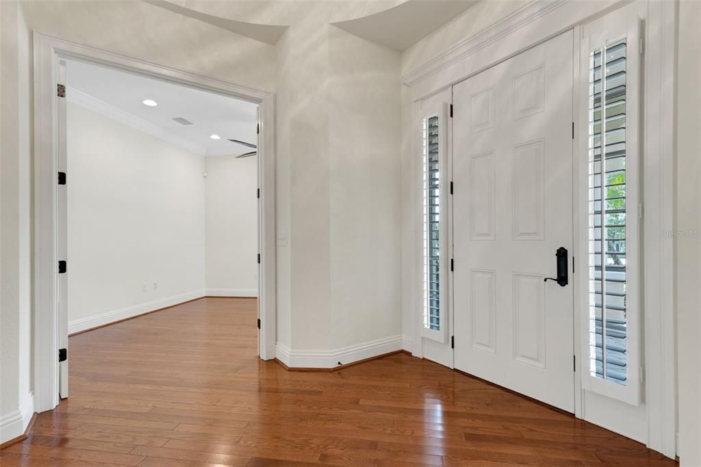 For Sale: $995,000 (3 beds, 2 baths, 2679 Square Feet)