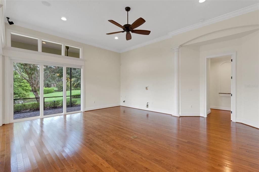 For Sale: $995,000 (3 beds, 2 baths, 2679 Square Feet)